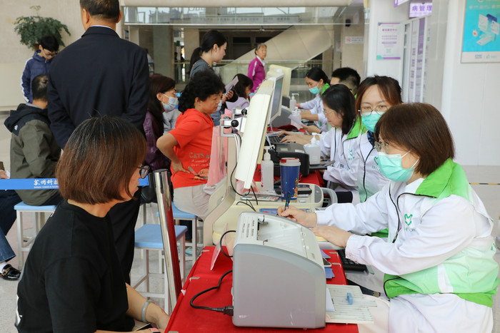 我院开展中医大型义诊 启动2026膏方季3.JPG
