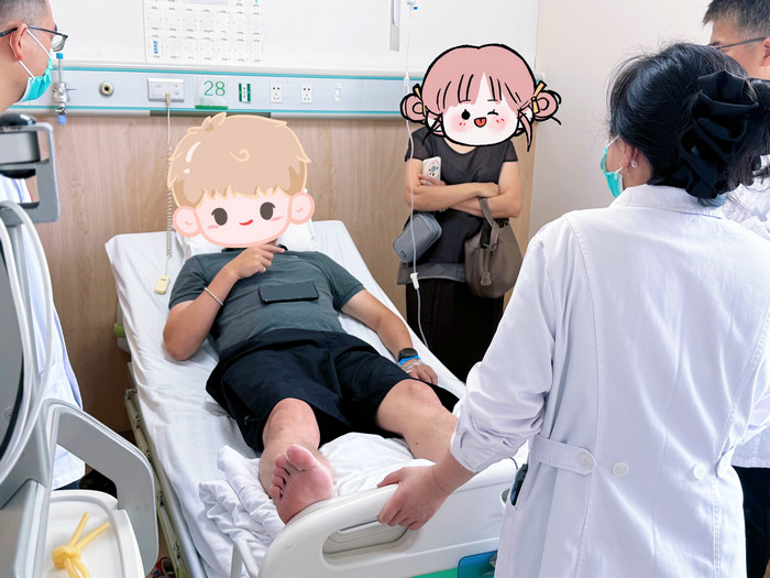 我院成功处置马蜂蜇伤合并蜂毒过敏高危病人.jpg 我院成功处置马蜂蜇伤合并蜂毒过敏高危病人.jpg
