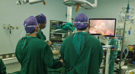 微创外科治疗新高度 我院成功实施完全腹腔镜下左半肝切除术