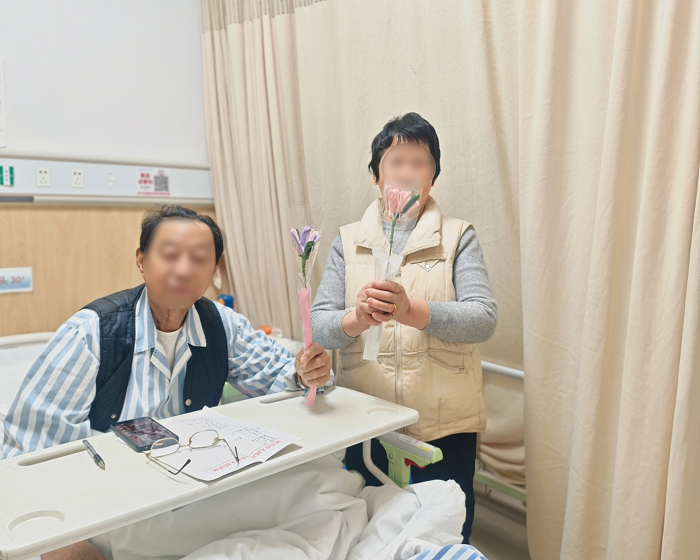 以爱为茎，向光而生 我院放疗科举办植树节医患共融手工活动2.png