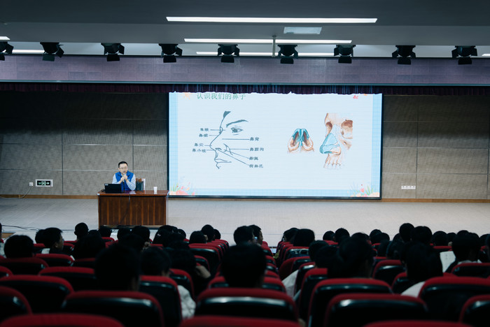 科学防治守护呼吸健康 我院 “全国爱鼻日”系列活动圆满落幕3.jpg 科学防治守护呼吸健康 我院 “全国爱鼻日”系列活动圆满落幕3.jpg