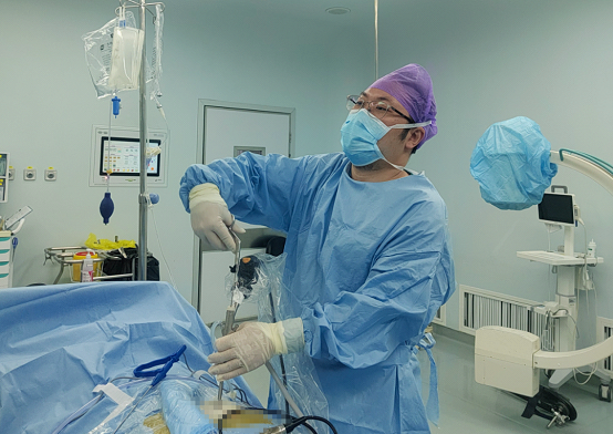 携手鼓楼名医微创妙手治腰突 患者感谢信为院点赞.png