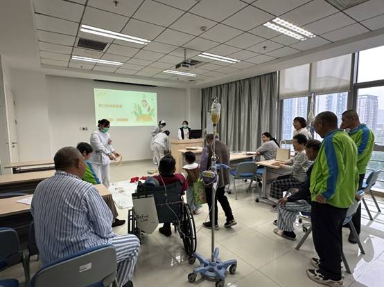 惠民服务庆五一迎五四 我院开展系列公益活动4.jpg