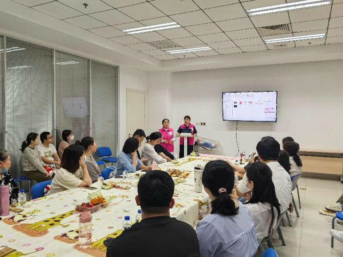 十年守护·喂爱同行｜我院开展520母乳喂养宣传日暨建院10周年母婴健康主题活动