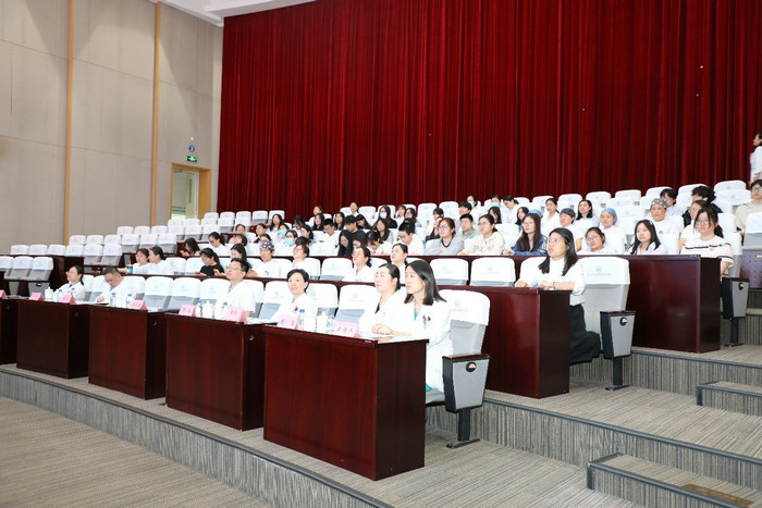 聚焦妇科微创与生育力保护 我院成功举办继续教育学习班2.jpg 聚焦妇科微创与生育力保护 我院成功举办继续教育学习班2.jpg