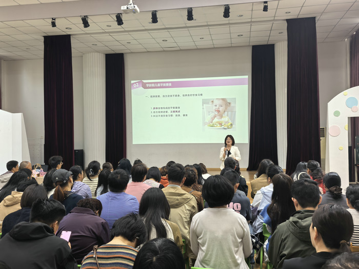 南大苏州医院圆满开展2026“全民营养周”系列活动.jpg 南大苏州医院圆满开展2026“全民营养周”系列活动.jpg