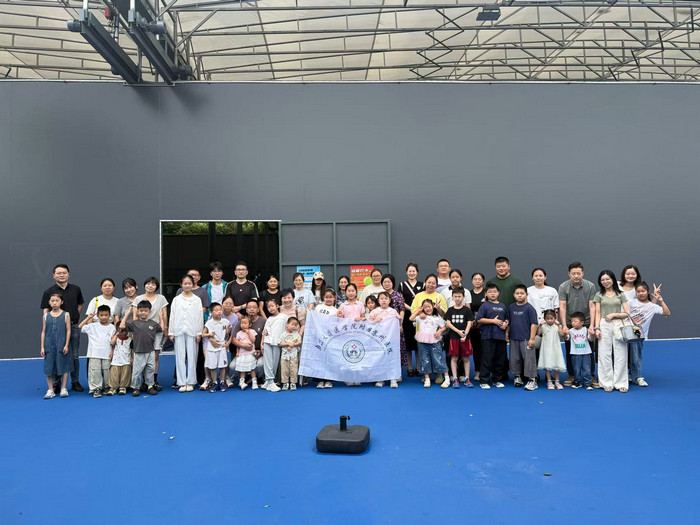劳作运动 医学体验|我院开展2026医师节主题亲子互动活动.jpg 劳作运动 医学体验|我院开展2026医师节主题亲子互动活动.jpg