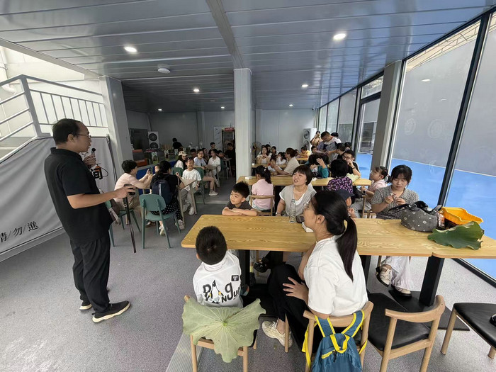 劳作运动 医学体验|我院开展2026医师节主题亲子互动活动2.jpg 劳作运动 医学体验|我院开展2026医师节主题亲子互动活动2.jpg