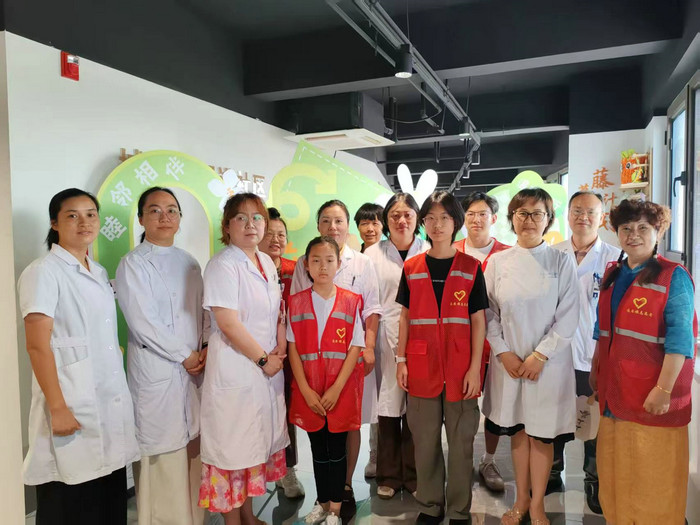 我院农工党支部开展医师节主题义诊进社区活动2.jpg